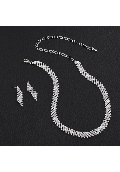 Chavin Düğün Nişan Kına Zirkon Taşlı Bayan Kolye Küpe Set es06 Beyaz
