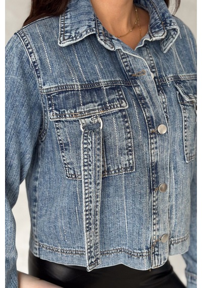 Femelle Kadın Mavi Çift Cepli Pul Detaylı Denim Kısa Kot Ceket Lacivert