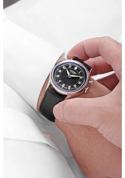 Vulcain Cricket Classique 36 Mm Black - White/blue Sapphire Caseback Mekanik Alarm Erkek Kol Saati Metalik