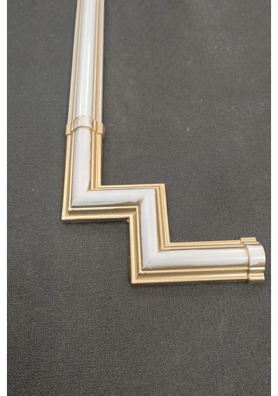 Bronz 2,5 Cm Çıta Uyumlu Dekoratif M Köşe Motifi