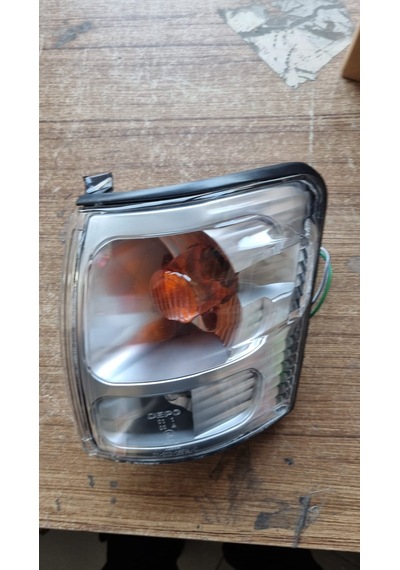 Hilux Ln145 97-05 Sol Sinyal Duylu Dpo21215f9lae 8152004100 8152135280