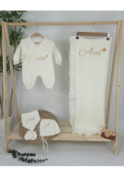 Gros Shop Müslin Yeni Doğan 4katlı Organik %100pamuk Kişiye Özgü Nakışlı Hastane Çıkış Seti-kalpli Ekru