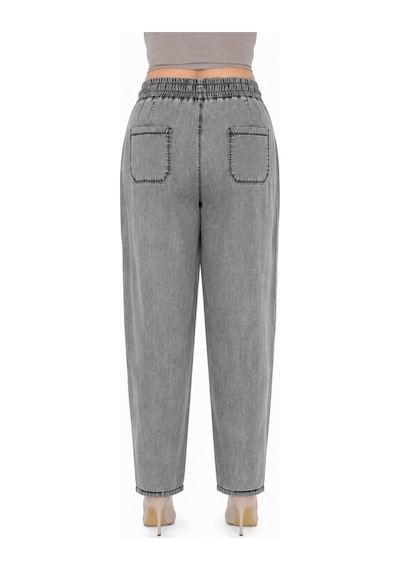 Zanessi Büyük Beden Beli Lastikli Bağcıklı Yandan Taşlı Şerit Detaylı Dökümlü Tensel Kumaş Bol Paça Denim Kadın Pantolon Siyah Zanessi Büyük Beden Beli Lastikli Bağcıklı Yandan Taşlı Şerit Detaylı Dökümlü Tensel Kumaş Bol Paça Denim Kadın Pantolon Siyah