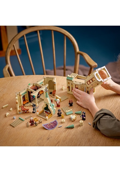 LEGO® Harry Potter 76402 Hogwarts Dumbledore'un Ofisi 654 Parça