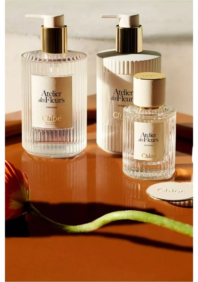 Chloe Atelier Des Fleurs Hysope Parfümlü Vücut Losyonu 300ml, Nemlendirici Ve Çiçeksi Koku Vücut Losyon Ve Kremleri