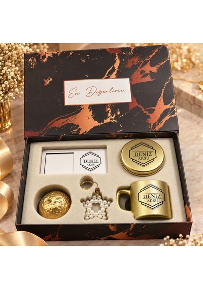 Bk Gift Kişiye Özel İsimli Gold Kahve Fincanı & Mum & Mdf Altlıklı Dekor & Anahtarlık - Hediye Kutulu Gold Set-3