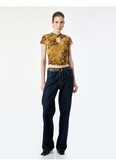 Koton Slim Fit Kısa Kollu Düğmeli Dik Mandarin Yaka Çiçekli Qipao Tül Bluz Yeşil Desenli 7wak10005pk Koton Slim Fit Kısa Kollu Düğmeli Dik Mandarin Yaka Çiçekli Qipao Tül Bluz Yeşil Desenli 7wak10005pk