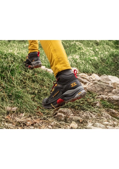 Garmont Italy 9.81 Engage Mid Goretex Vibram Taban Kadın Bot Black 002839