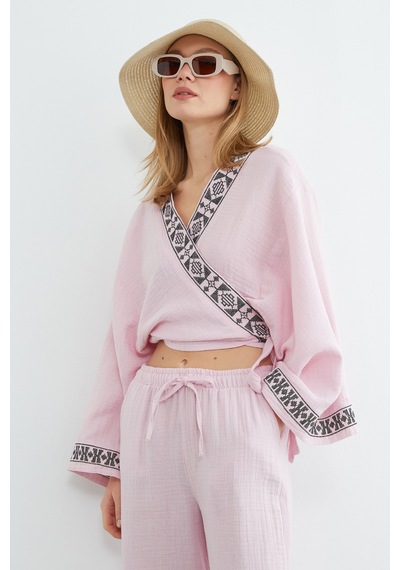 Fullamoda Yakası Ve Kolu Nakışlı Bağlamalı Kimono Pembe