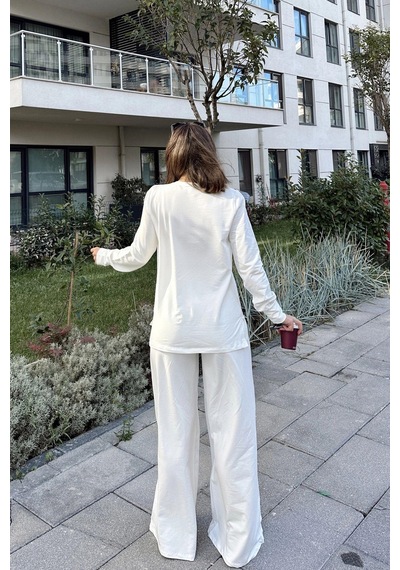 Kadın Beyaz Yuvarlak Yaka Sweatshirt & Bol Paça Beli Lastikli Pantolon - Rahat Alt & Üst Takım Beyaz