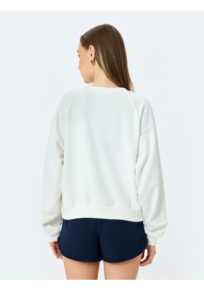 Koton Bisiklet Yaka Uzun Kollu Basic Oversize Sweatshirt Bej 5sal10468ık Ekru