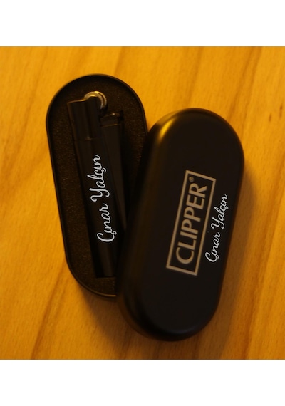 Kişiye Özel Metal Kutulu Siyah Clipper Çakmak