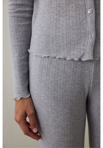 Penti Açık Gri Melanj Dahlia V Yaka Uzun Kol Termal Etkili Pijama Takımı Açık Gri Melanj Penti Açık Gri Melanj Dahlia V Yaka Uzun Kol Termal Etkili Pijama Takımı Açık Gri Melanj