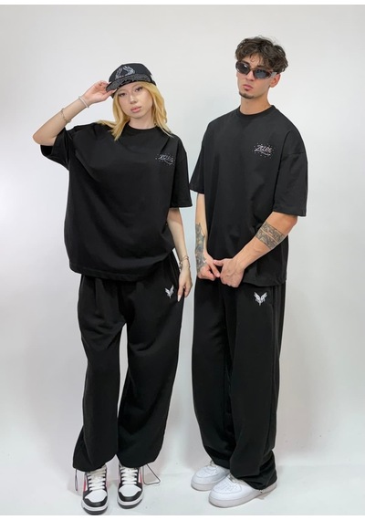 Zaee Signature Oversize Taş İşlemeli Tişört Siyah
