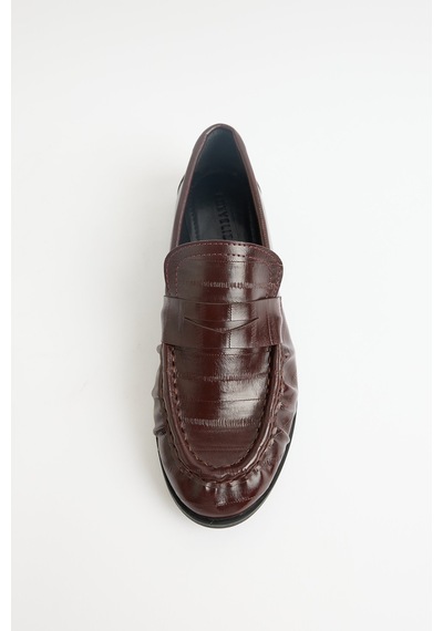 Lutvelizade Loafer 2517 Klasik Deri Görünümlü Oval Burun Bordo Su Yolu Kadın Loafer