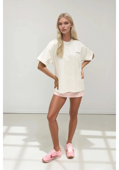 Hiccup Kadın %100 Pamuk Bisiklet Yaka Oversize Beyaz Baskılı T-shirt Çok Renkli