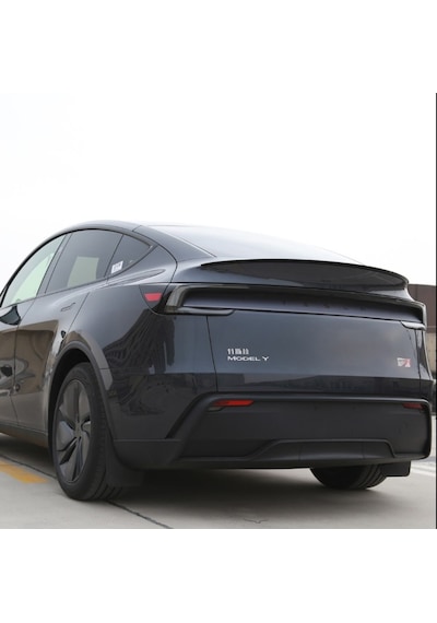 Tesla Model Y Juniper İçin Uyumlu Spoiler Piano Black