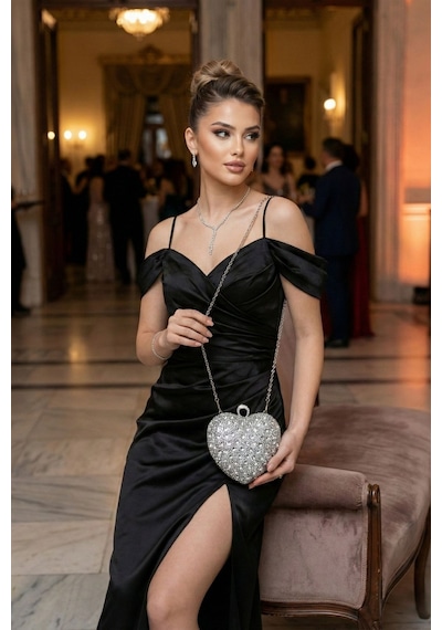 Vivazzaluxe Kalp Model Kristal Taşlı Küçük Boy Düğün Nişan Kadın Abiye Çanta Gümüş