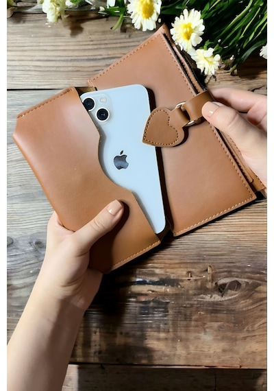 Ayleen Ayz İsme Kişiye Özel Hediye Yumuşak Derili Tokalı Ve Çok Bölmeli Taba Bayan Kadın Cüzdan Aksesuar Kartlık Telefon Bölmeli Taba Ayleen Ayz İsme Kişiye Özel Hediye Yumuşak Derili Tokalı Ve Çok Bölmeli Taba Bayan Kadın Cüzdan Aksesuar Kartlık Telefon Bölmeli Taba