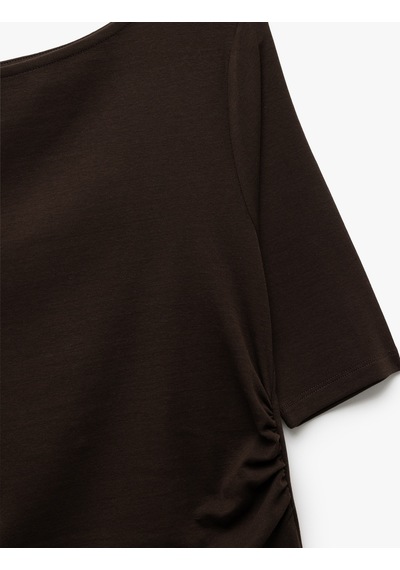 Koton Drape Detaylı Pamuklu Kısa Kollu Yuvarlak Balerin Yaka Tişört Kahverengi 5sak50416ek Kahve Koton Drape Detaylı Pamuklu Kısa Kollu Yuvarlak Balerin Yaka Tişört Kahverengi 5sak50416ek Kahve
