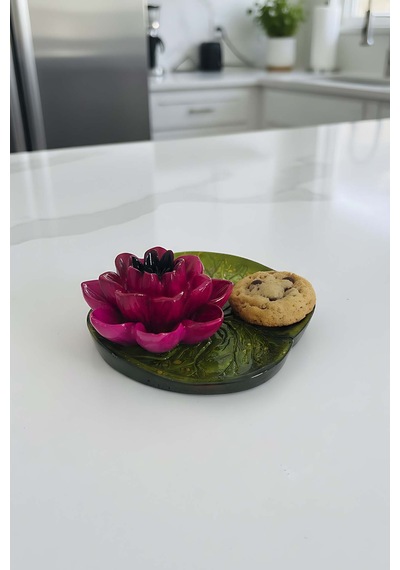Pembe Lotus Çiçeği Dekoratif Tabak