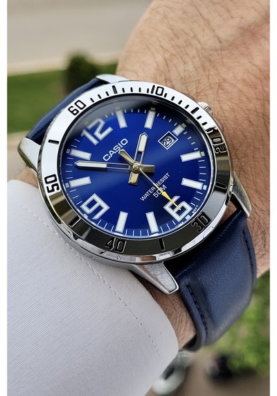 Casio Csıste11 Erkek Kol Saati
