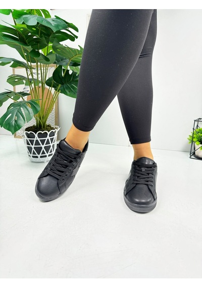 Günlük Kadın Sneaker Bağcıklı Yıldız Detaylı Tırtıklı Taban Oval Burunlu Rahat Spor Ayakkabı 602 Siyah Günlük Kadın Sneaker Bağcıklı Yıldız Detaylı Tırtıklı Taban Oval Burunlu Rahat Spor Ayakkabı 602 Siyah