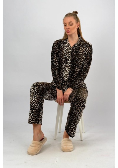 Kadın Kadife Süet Önden Düğmeli Cepli Kışlık Sıcak Tutan Lastikli Bel Pijama Takımı Leopar