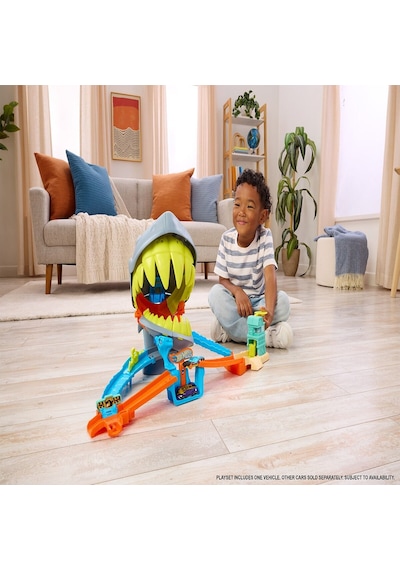 Hot Wheels® City Köpekbalığı Sahil Savaşı Oyun Seti JHL96