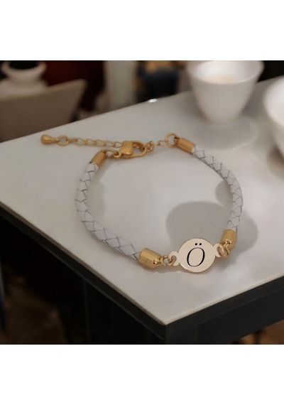 Ö Harfine Özel Doğal Beyaz Derili Oval Motifli 14 Ayar Altın Plakalı Hediye Bileklik-529harf Ö