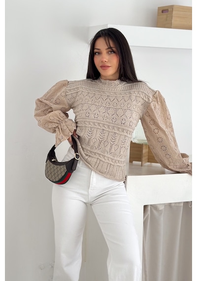 Femelle Bej Fisto Brode Detaylı Triko Bluz Standart Beden