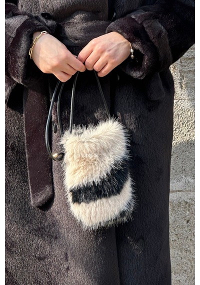 Mollycrush Minik Peluş Çanta Yandan Askılı Kürklü Kadın Çantası Zebra