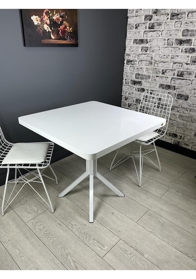 Roma Beyaz Mutfak Yemek Masası Balkon Masası Kavisli Köşe Metal Beyaz Ayak 80 Cm