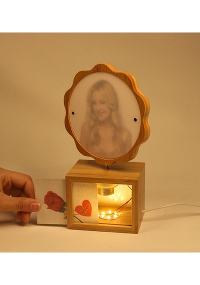 Bk Gift Kişiye Özel Fotoğraflı Dönen Ahşap Ledli Papatya Çerçeve, Anneye Hediye, Anneler Günü Hediyesi, Sevgiliye Hediye Kobitmeyencom34116 Bk Gift