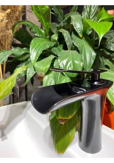 İsaoğlu Yapı Mat Siyah Şelale Lavabo Bataryası Siyah Lavabo Musluğu Siyah Banyo Bataryası Siyah
