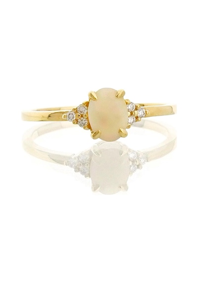 Opal Oval Tektaş Pırlanta Yüzük Sarı