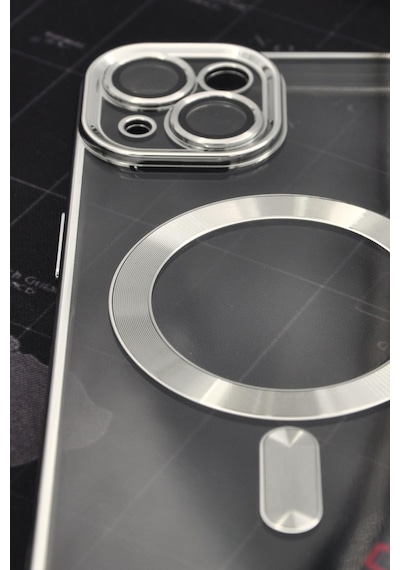 Apple Uyumlu iPhone 14 Magsafe Özellikli Gümüş Gri Silver Renkli Kenarlı Lazerli Şeffaf Kılıf Lens Korumalı
