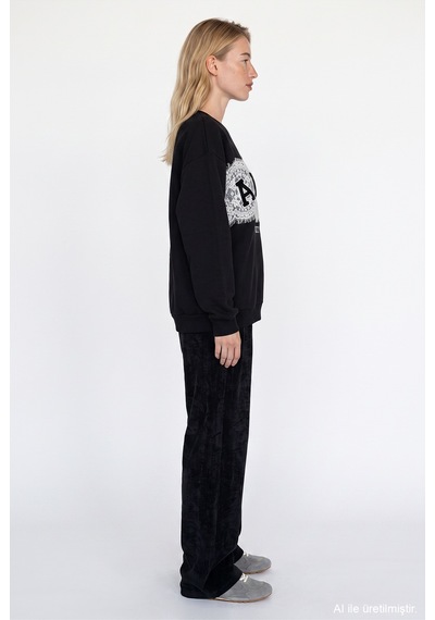 Quzu Dantel Detaylı Sweatshirt Siyah