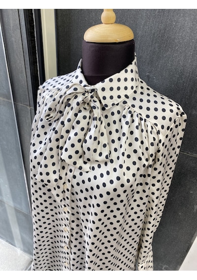 Pera Moda Puantiye Desenli Paris Fularlı Gömlek Siyah