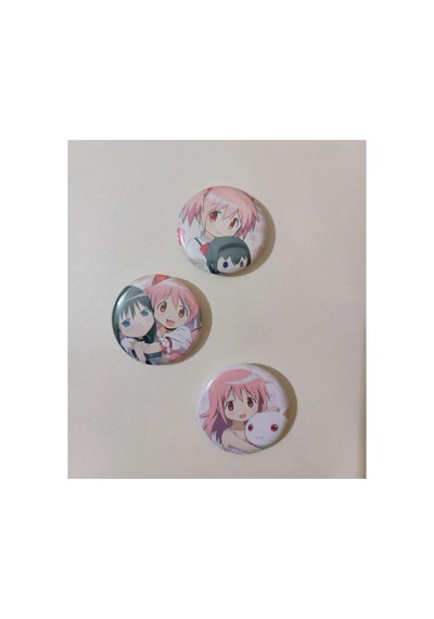 Madoka Magica Anime Buton Rozet 37mm 3 Adet, Tybnldch0kt0f3s215 Altın - Beyaz - Siyah