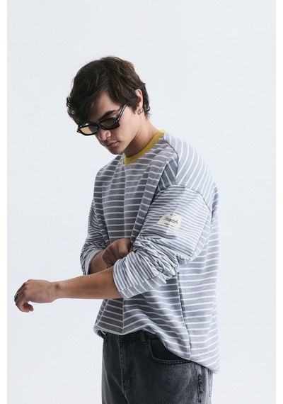 Vamos Kontrast Yaka Çizgili Sweatshirt Ekru-gri