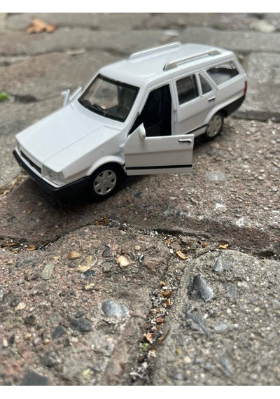 Metal Çek Bırak Kartal Araba Beyaz Sesli Ve Işıklı 1/36 Ölçek Diğer