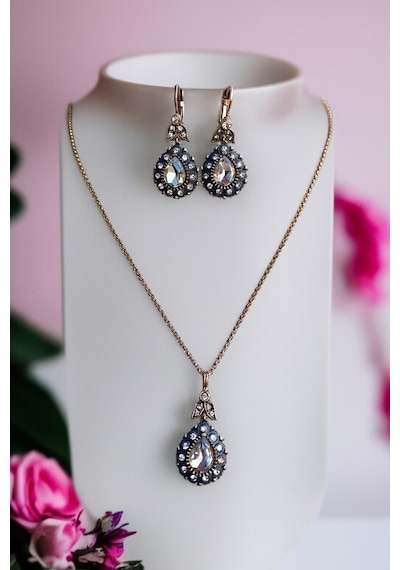 Zirkon Taşlı Su Damlası Kolye Ve Küpe Seti Fayra-a8161set Beyaz