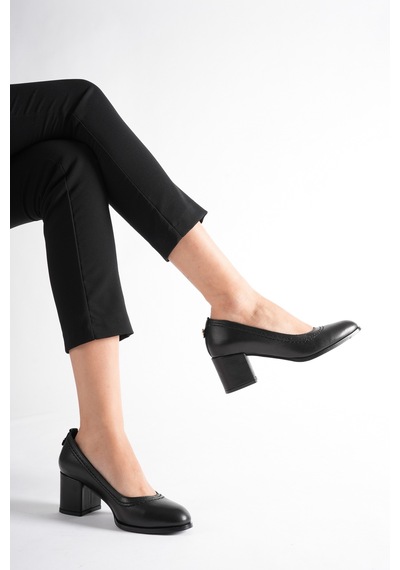 Analin Shoes Kadın Hakiki Deri Dikiş Detaylı Günlük Kalın Topuklu Ayakkabı Siyah