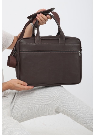 Erzeno Hakiki Deri Evrak Ve Laptop Çantası / Uzun Askılı Büyük Boy Laptop Çanta / 15,6 İnç Kahverengii - 628189100 Kahverengii Erzeno Hakiki Deri Evrak Ve Laptop Çantası / Uzun Askılı Büyük Boy Laptop Çanta / 15,6 İnç Kahverengii - 628189100 Kahverengii