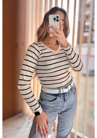 Bbbutikbasic V Yaka Waffle Bluz N5444 Beyaz