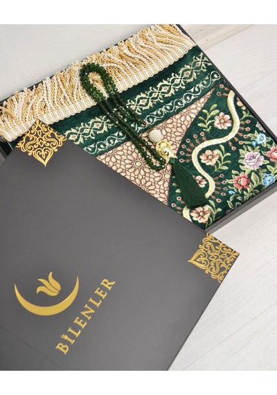 Kadife Astarlı Seccade Ve Kristal Tesbih Özel Kutulu Lüks Hediyelik Çeyizlik Set Yeşil