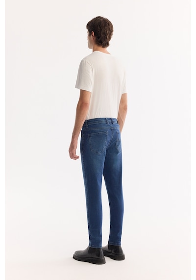 Avva Erkek Lacivert Klasik Bel Eskitme Yıkamalı Elastan Berlin Slim Fit Jean Pantolon A42y3519 Avva Erkek Lacivert Klasik Bel Eskitme Yıkamalı Elastan Berlin Slim Fit Jean Pantolon A42y3519