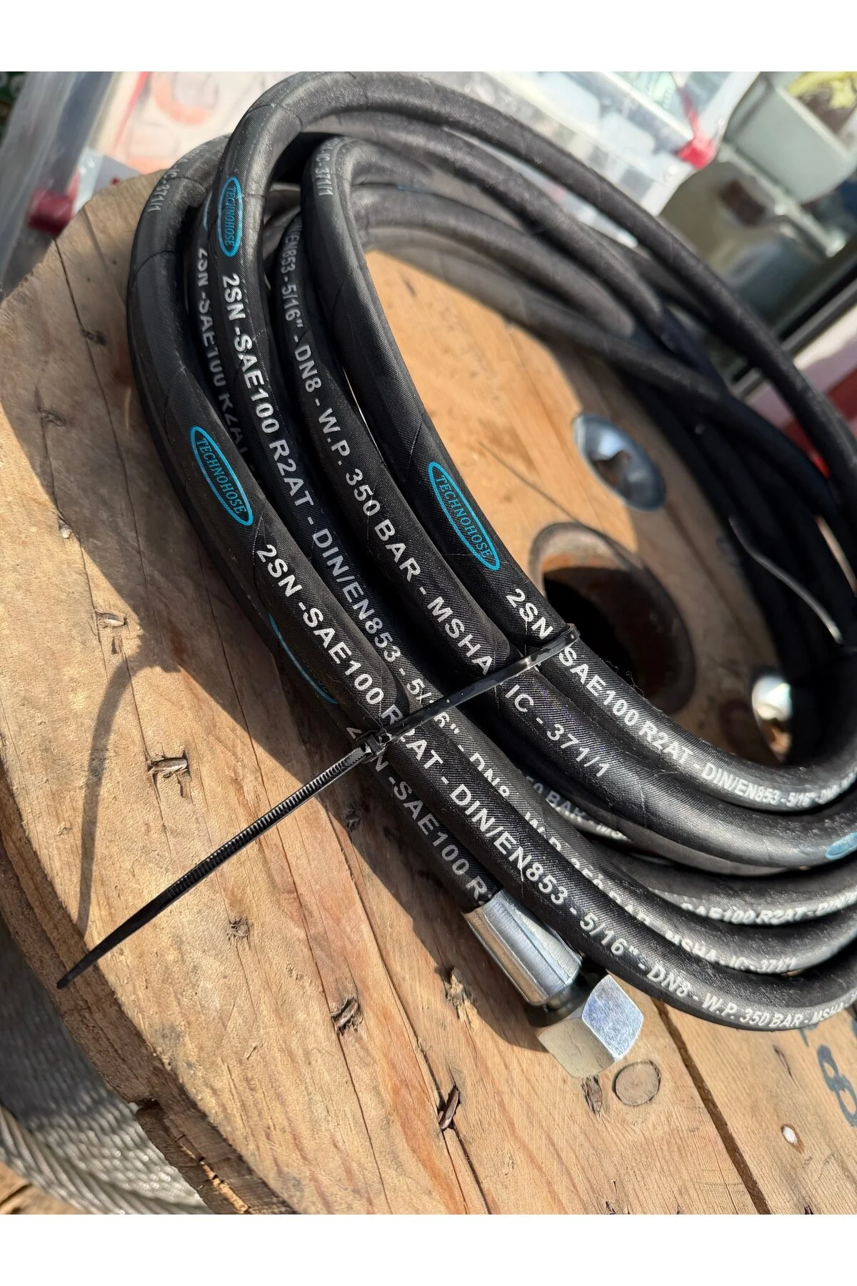 Technohose R2at 10 Metre Çelik Örgülü Yüksek Basınçlı Oto Yıkama Hortumu 5/16 Dn8 350 Bar