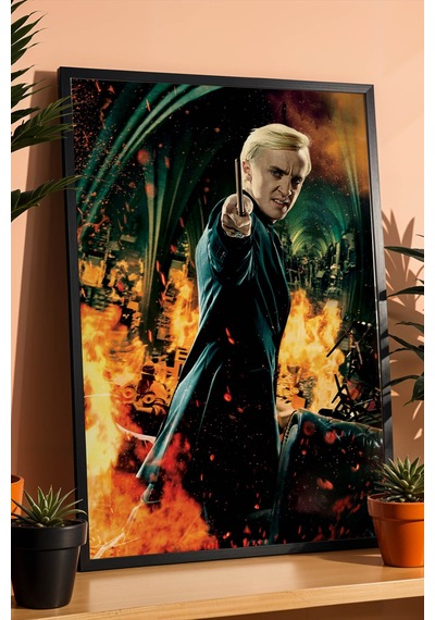 Draco Malfoy Çerçeveli Tablo - Lüks Harry Potter Sinematik Karakter Posteri Duvar Dekoru Alev Temalı Siyah Draco Malfoy Çerçeveli Tablo - Lüks Harry Potter Sinematik Karakter Posteri Duvar Dekoru Alev Temalı Siyah